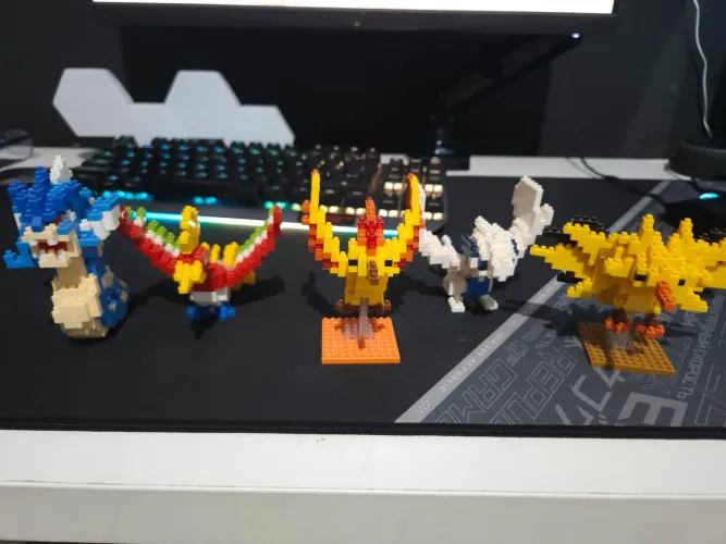 Kit 5 Bonecos Lego Pokemon