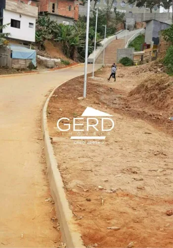 Terreno Residencial com 621m² e Área Verde Próximo ao SESI em Santana de Parnaiba