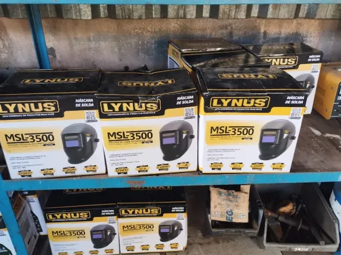 Mascára de solda com escurecimento automático