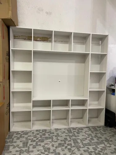 Estante branca celula da Tok&Stok