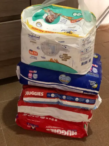 Estou vendendo essas Fralda