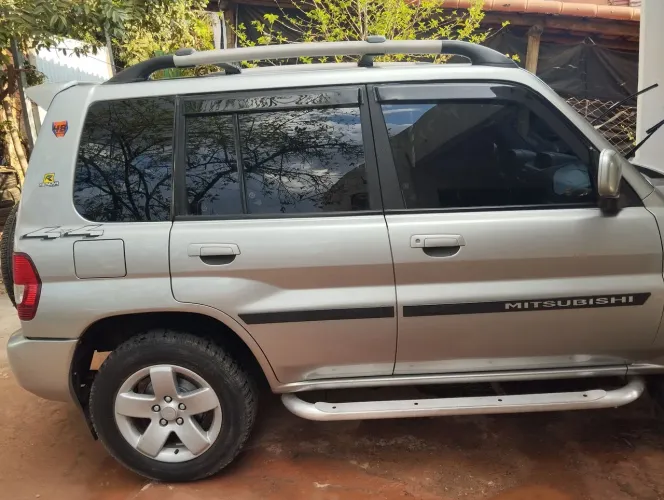 Mitsubishi Pajero TR4 2.0/ 2.0 a gasolina 16V 4X4 Aut. 2003