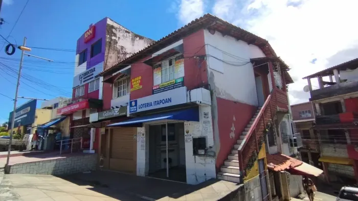 ITAPUÃ! ALUGO EXCELENTE SALA COMERCIAL NA AVENIDA DORIVAL CAYMMI R$ 900,00 INCLUSO IPTU E
