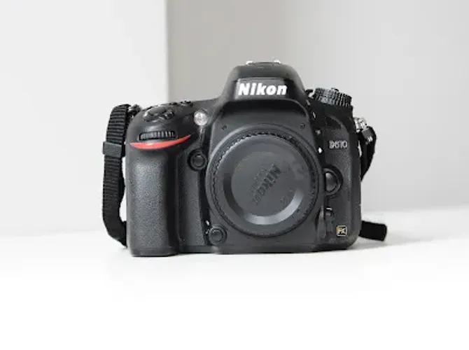 Câmera DSLR Nikon D610 - fullframe 45k cliques