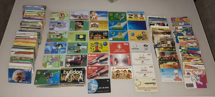 Coleção de cartões telefônicos CRT e CTMR 