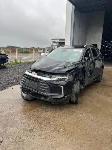 Peças para Chevrolet Tracker - Preto