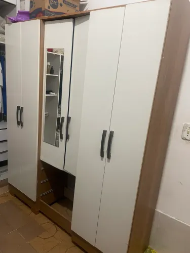 e guarda roupa