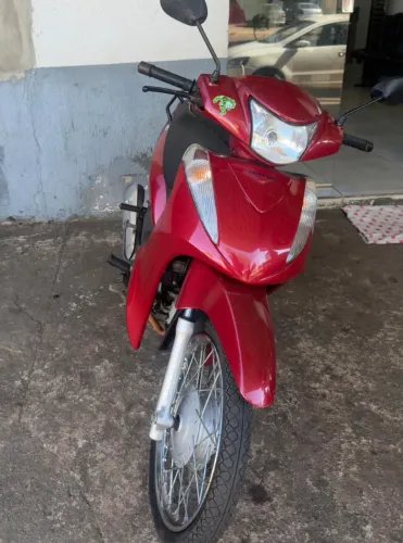 Vende-se Bis125 ES 2013/2013 particular