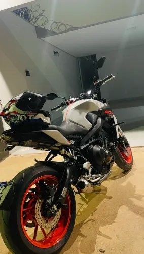 Yamaha Mt-09