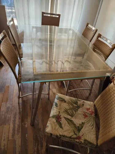 Mesa de Jantar com Tampo de Vidro + 6 Cadeiras | Excelente