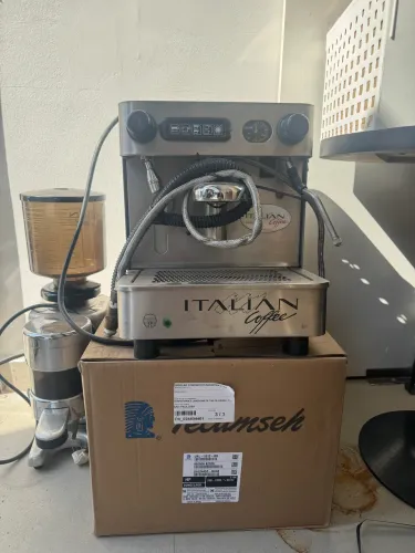 Máquina profissional Italian Coffe Torino