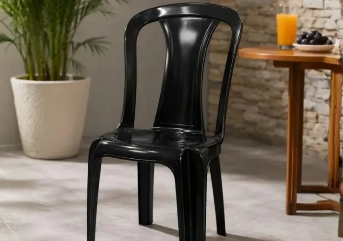 Cadeira de plásticos