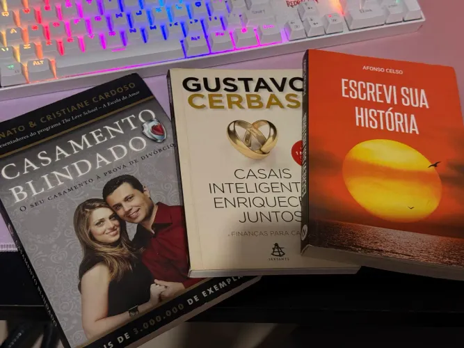 Kit 3 Livros Usados - Casamento, Finanças e Desenvolvimento Pessoal