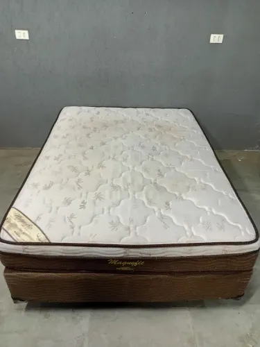 Vendo cama de casal padrão entrego