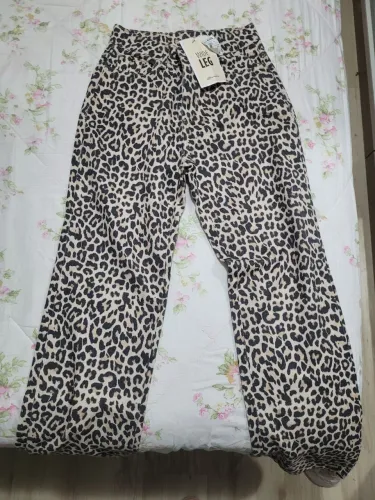 Vende-se Calça Wide Leg Nova tamanho 34