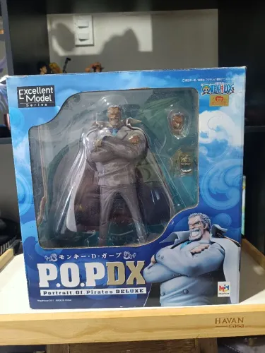 Monkey D. Garp P.O.P DX megahouse one piece