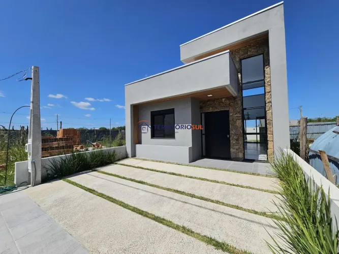 Casa térrea inteligente em condomínio com infraestrutura completa de lazer e segurança na 