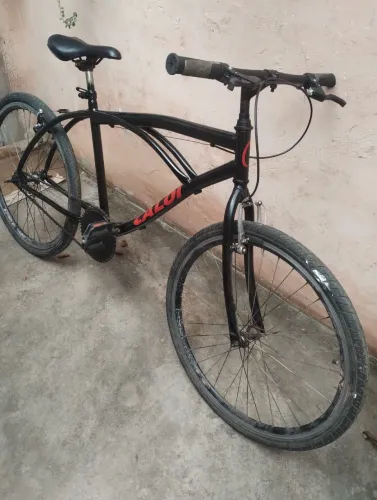 Bike caiçara aro 26 projetada para corrida,rodas aero pneus finos tudo em bom estado.