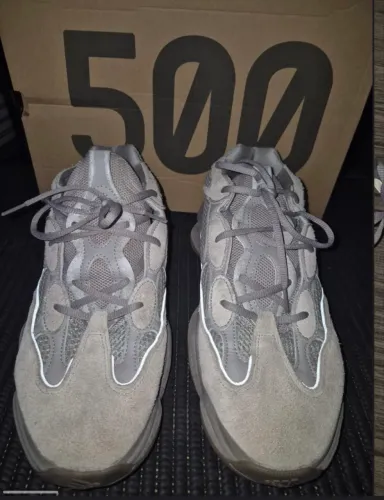 Yeezy 500 ash grey
