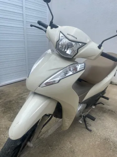 Biz 125cc 2023 cor caramelo