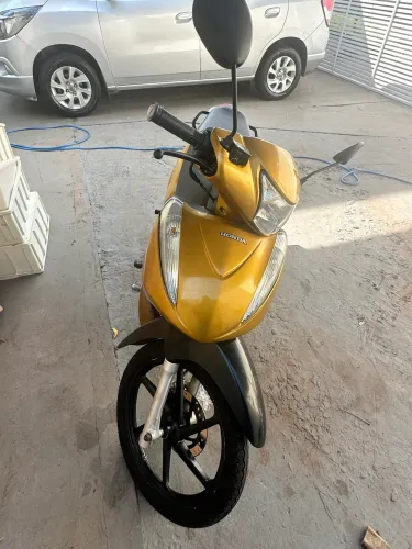 Honda Biz 125 EX 2011