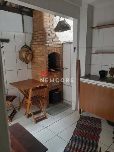Casa de condomínio em Avenida Pérsio de Queirós Filho - Catiapoa - São Vicente/SP