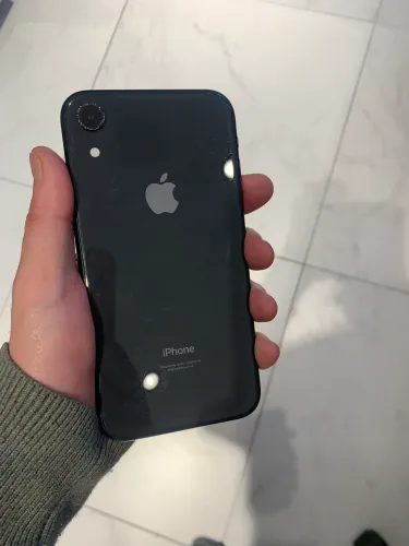 iPhone XR torrando
