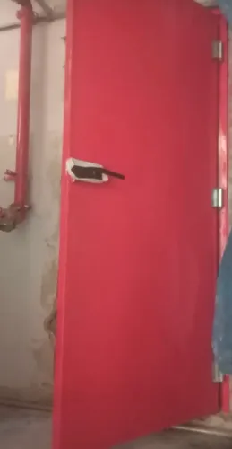Portas de emergência corta fogo