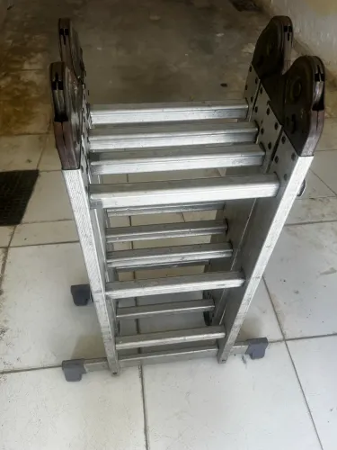 Escada articulada 4x3 alumínio