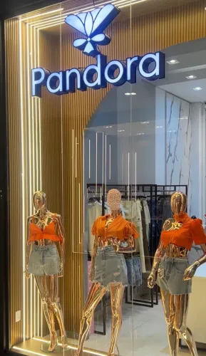 Vendo manequim em perfeito estado