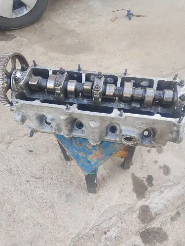 Vendo cabeçote do motor ap injeção 1.6.1.8
