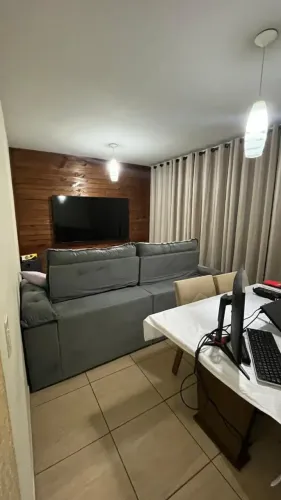 Imóvel para venda possui 90 metros quadrados com 3 quartos em Santa Cruz Industrial - Cont
