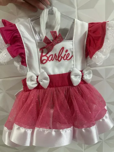 VENDO VESTIDO BARBIE NOVO