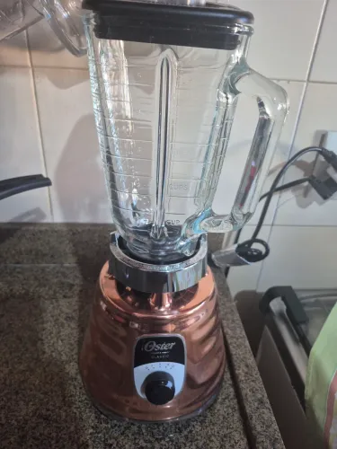 Liquidificador Osterizer Clássico Oster Cobre com Jarra de Vidro. 1,25 litros