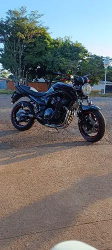 Vendo bandit ou troco por hornet