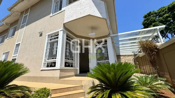 Casa à venda no bairro Dona Clara, com 650m² de área construída, 05 quartos e 05 vagas