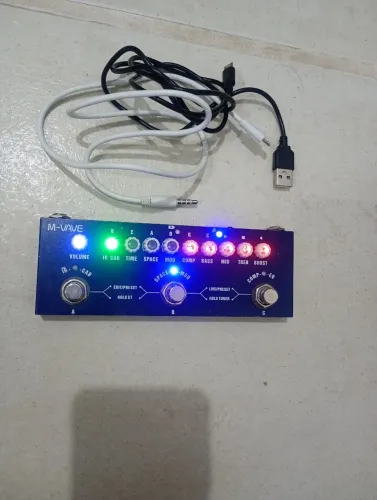 Pedal mvave Cube baby Bass para baixo