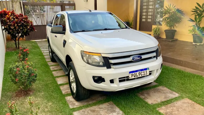Ford Ranger XLS 2.5 16V 4X2 CD Flex 2016