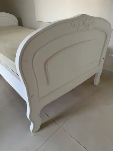Vendo cama babá marca Ópera estilo provençal 