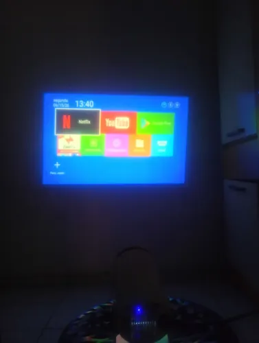 PROJECTOR MINI ULTRA HD HIGH DYNAMIC TELA DE 190p