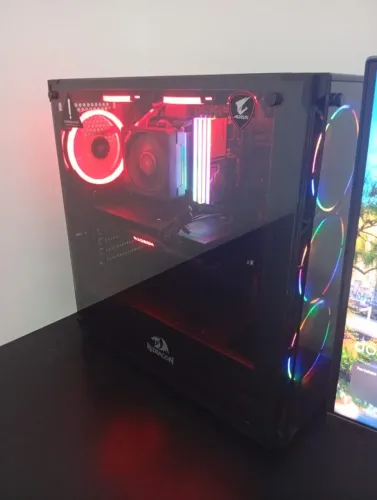 PC Gamer Ryzen 7 5800XT + RX6750XT 12GB + 64GB RAM