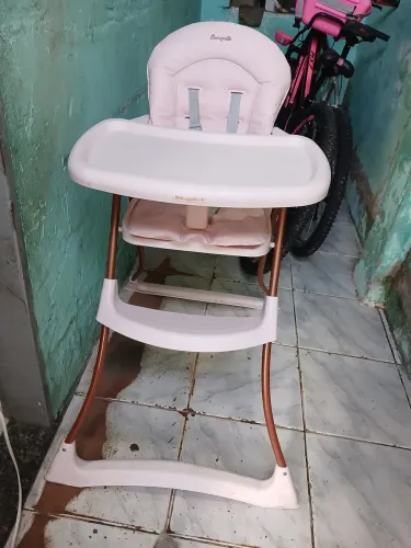  cadeira de alimentação da buigotto com duas alturas !!