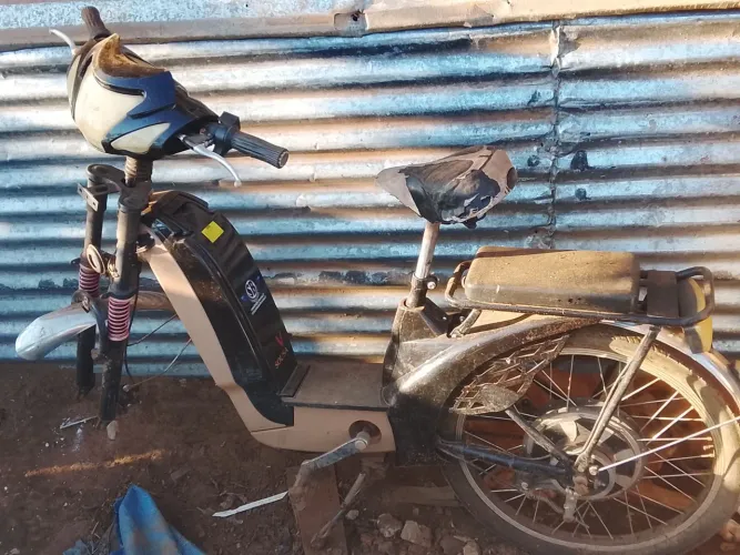 Bateria ok, senta não pega,carregador ok,farol ok