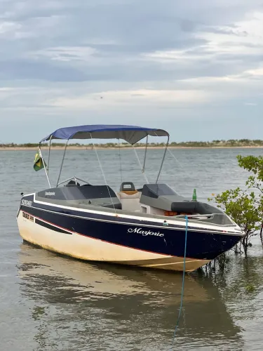 Lancha dart 200