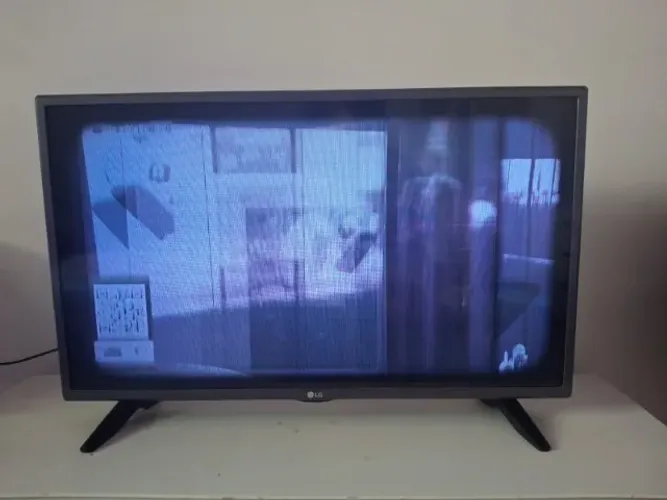 Televisão 32" LG com defeito na tela