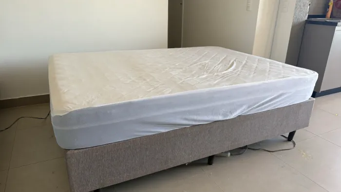 CAMA CASAL (base + colchão)