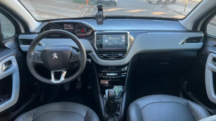 Peugeot 208 Allure 1.5 Flex 8V 5P 2016