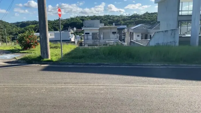 Imóvel para venda possui 542 metros quadrados em Vila de Abrantes, Alphaville 3 - Camaçari