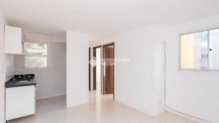 Apartamento à venda no bairro Lomba do Pinheiro com 40m² e 2 dormitórios/quartos.