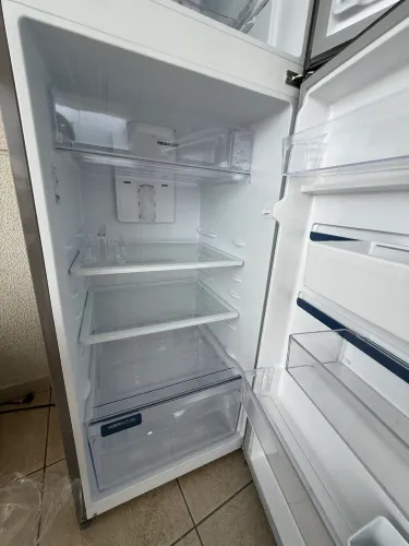 Geladeira Electrolux com 1 mês de uso